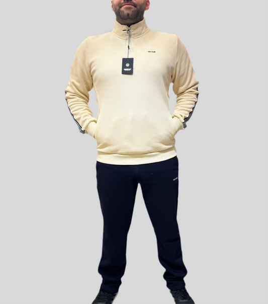 Luxury outdoor Tracksuit Men available 3 colors 3137