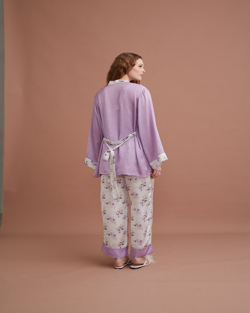 طقم بيجامة زفاف فاخر مكون من 3 قطع
 تي كيه ام 3029