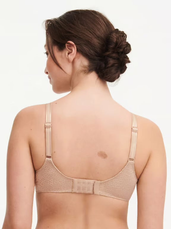 Chantelle Full Coverage Seamless Unlined Minimizer Bra None padded with iron- 1891