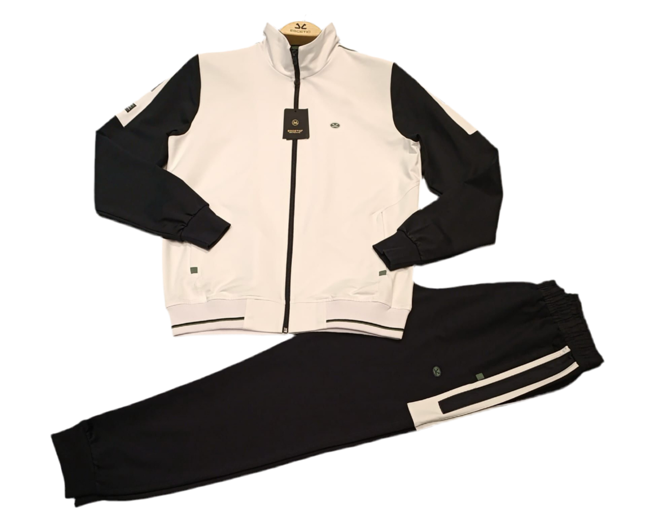 Winter outdoor Tracksuit Men available 4 colours 0044